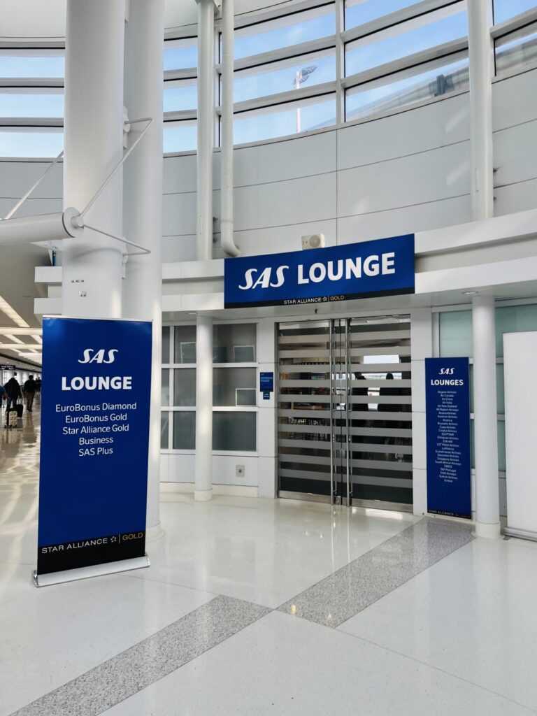 Review: SAS Lounge Chicago O’Hare (ORD) For Star Alliance