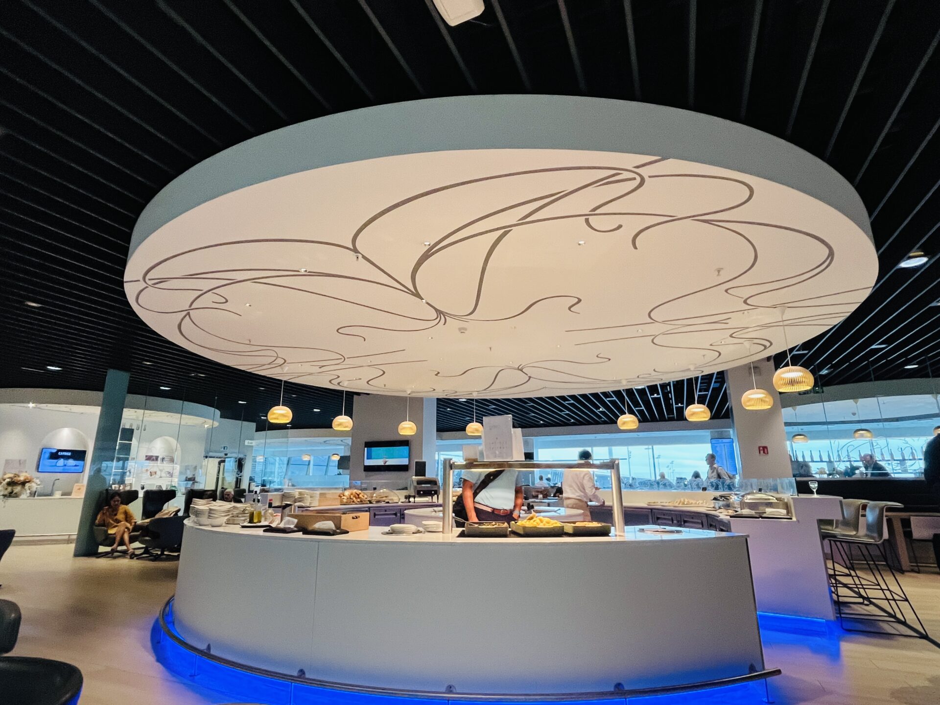 Review: THE LOFT Lounge by Brussels Airlines and Lexus