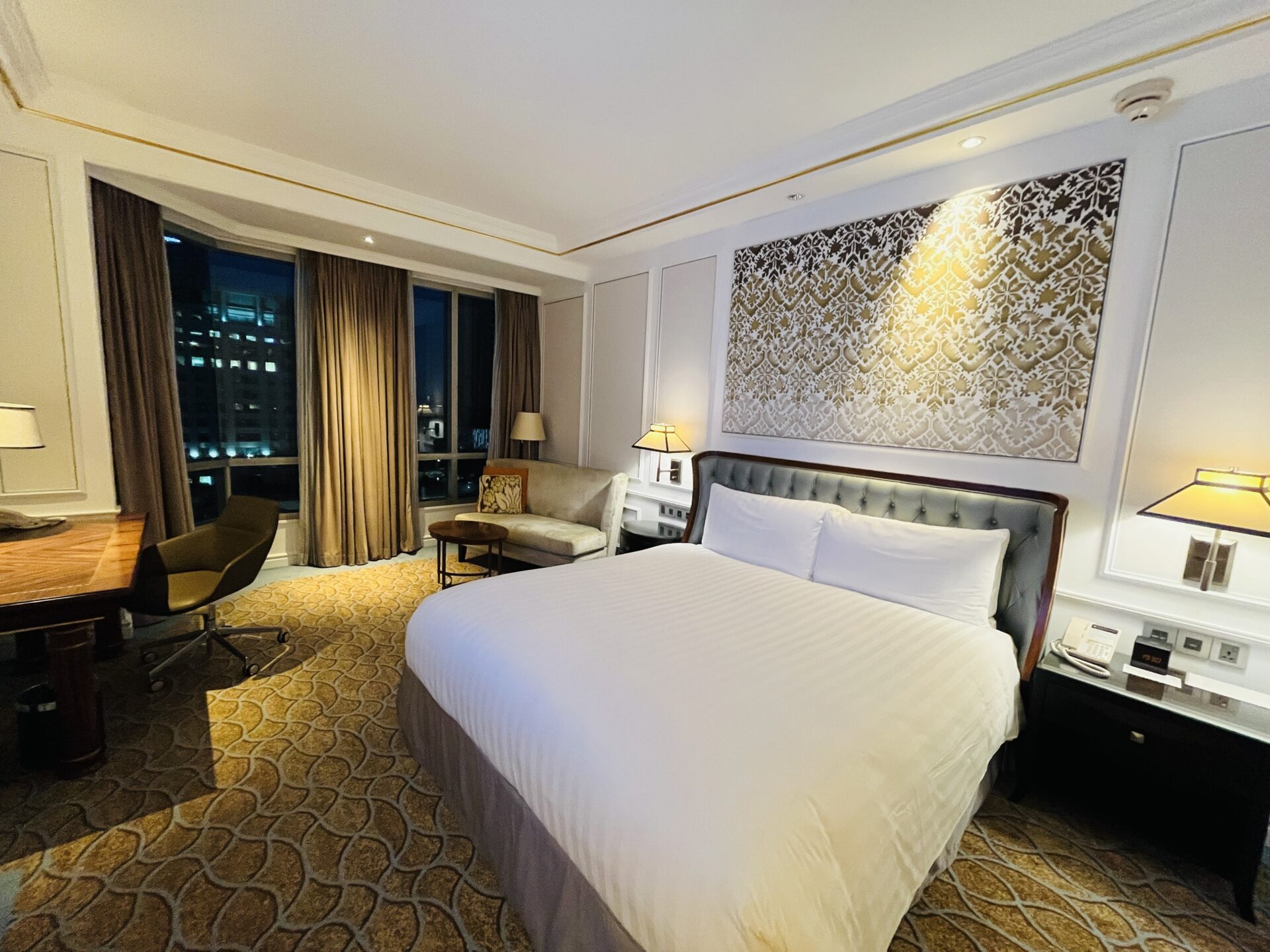 How to Choose Between Paying $225 and Redeeming Points for InterContinental Ambassador?