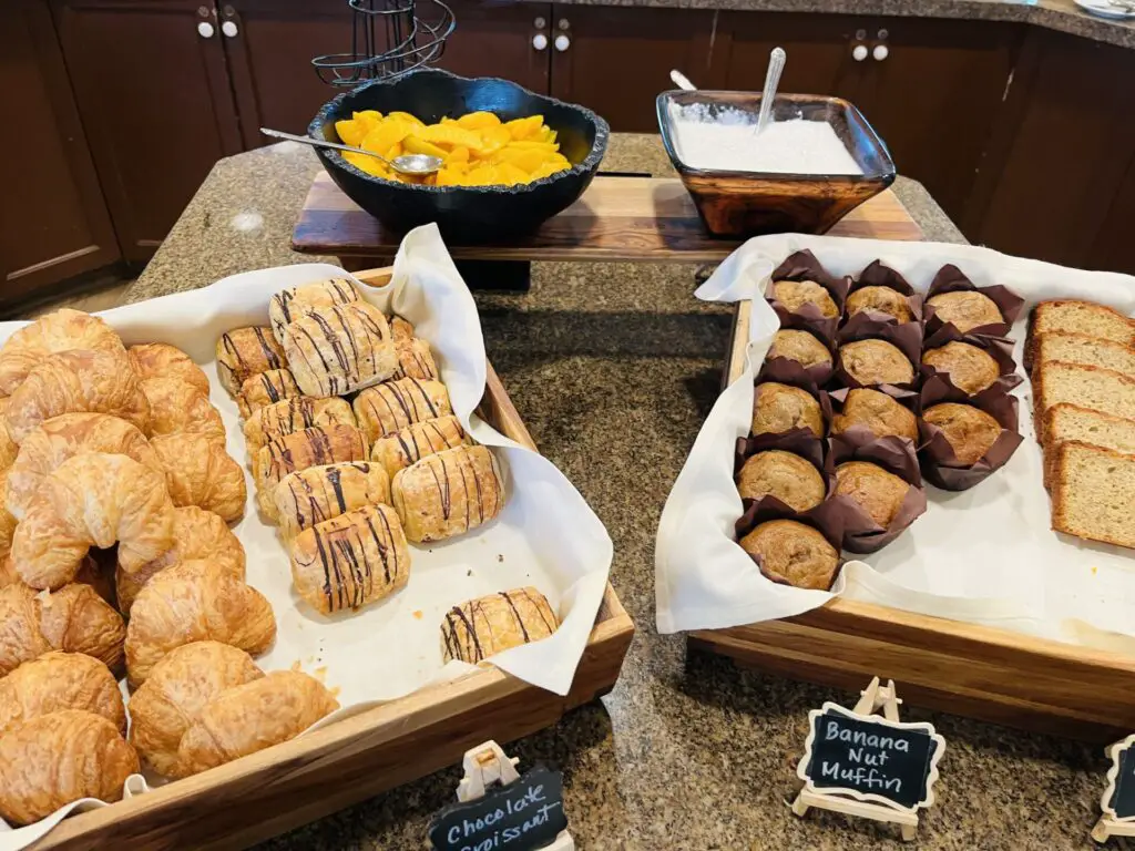 Review: Grand Club Lounge at Grand Hyatt Kauai Resort and Spa For Globalist & Club Lounge Access Awards