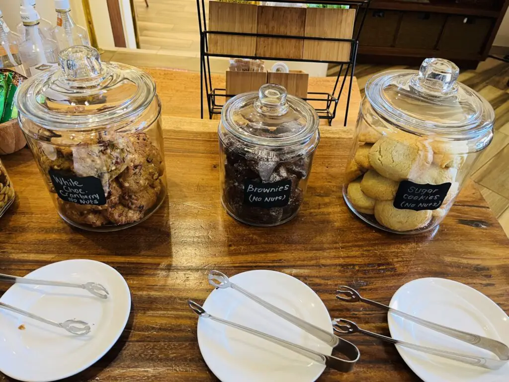 Review: Grand Club Lounge at Grand Hyatt Kauai Resort and Spa For Globalist & Club Lounge Access Awards