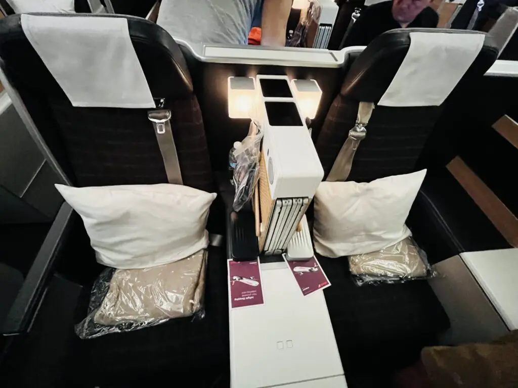 Review: SWISS LX9 Business Class Boeing 777-300ER Chicago (ORD) to Zurich (ZRH)