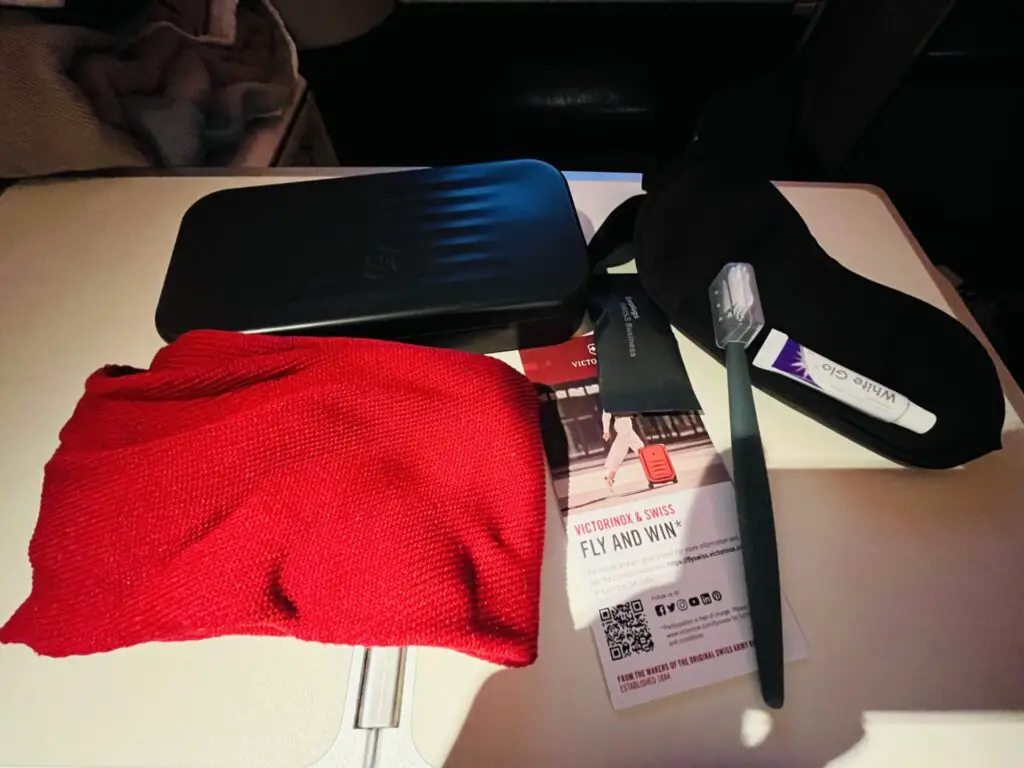 Review: SWISS LX9 Business Class Boeing 777-300ER Chicago (ORD) to Zurich (ZRH)