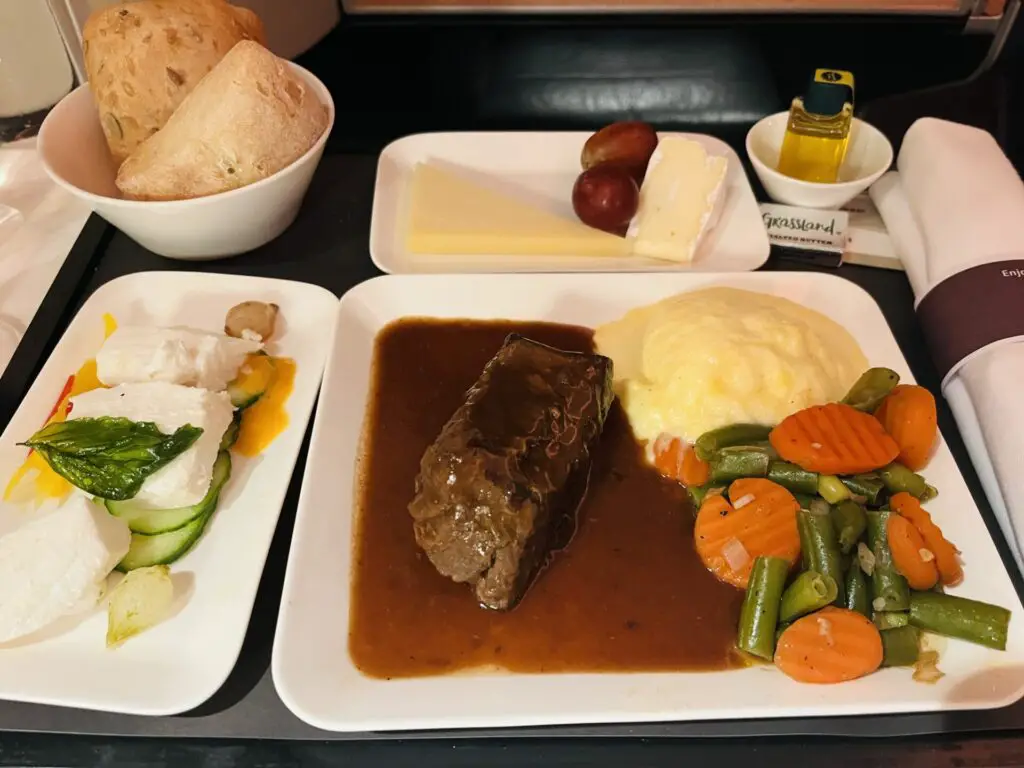 Review: SWISS LX9 Business Class Boeing 777-300ER Chicago (ORD) to Zurich (ZRH)