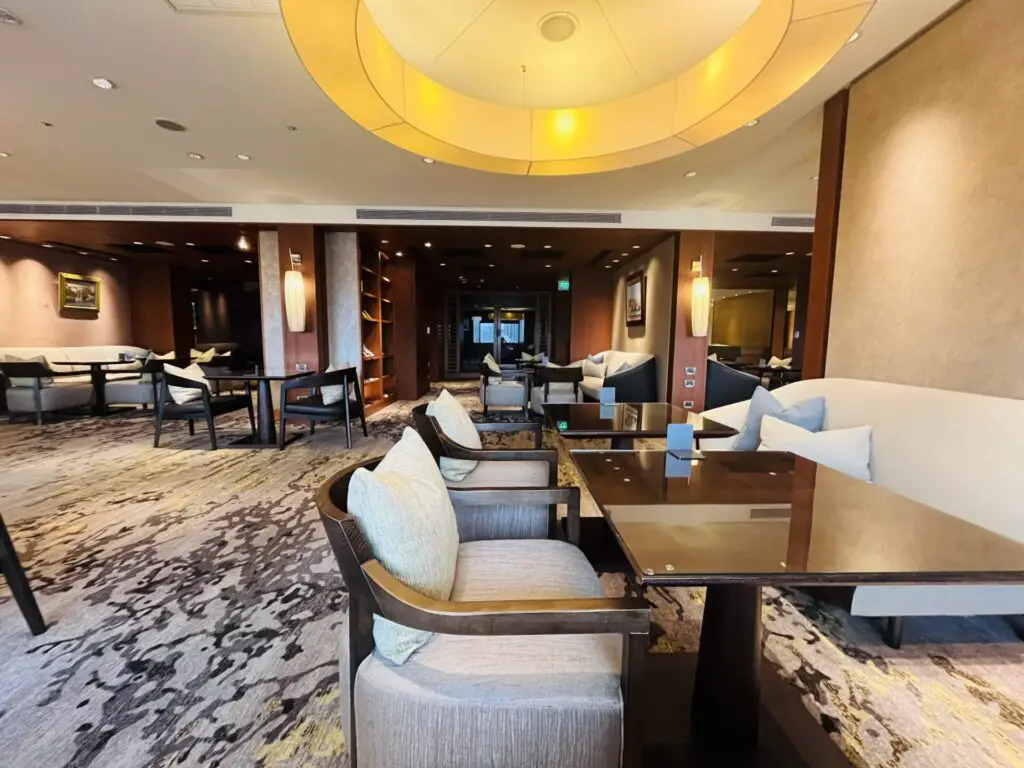 Review Sheraton Grand Taipei Hotel Club Lounge