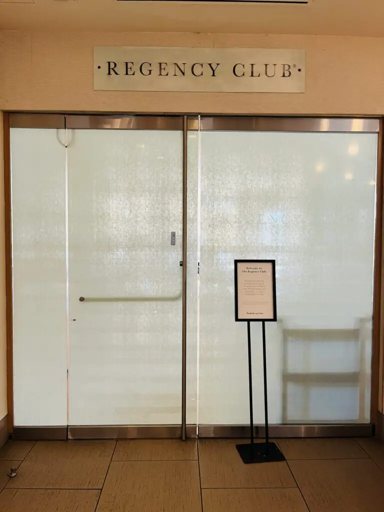 Review Regency Club Lounge at Hyatt Regency Waikiki Beach Resort For Globalist & Club Lounge Access Awards