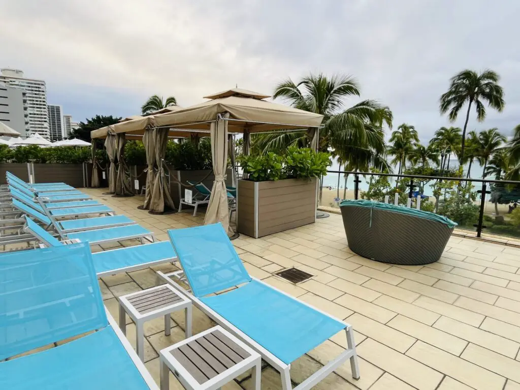 Review Hyatt Globalist Upgrade and Benefits at Hyatt Regency Waikiki Beach Resort And Spa