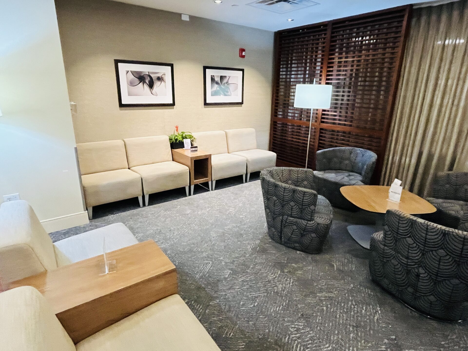 Review: The Plumeria Lounge Priority Pass at Honolulu Airport