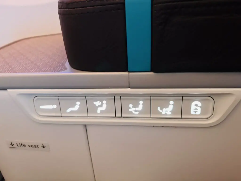 Hawaiian Airlines 787-9 First Class Honolulu (HNL) to Phoenix (PHX) Review