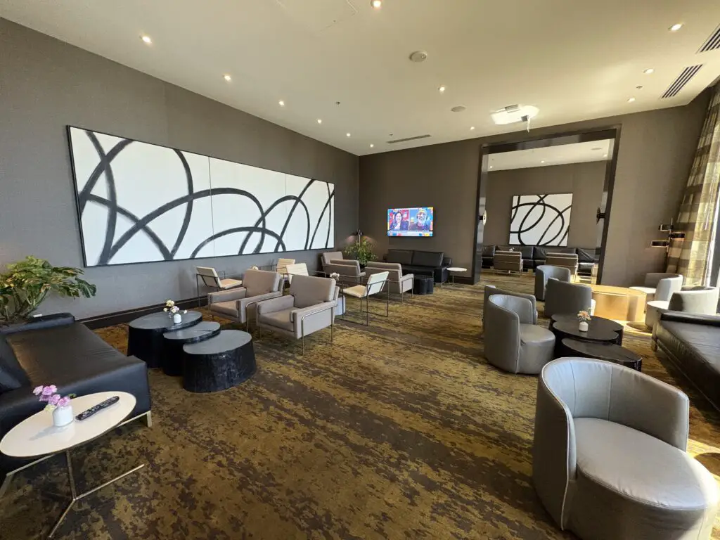 Review of the Executive Lounge at JW Marriott Parq Vancouver