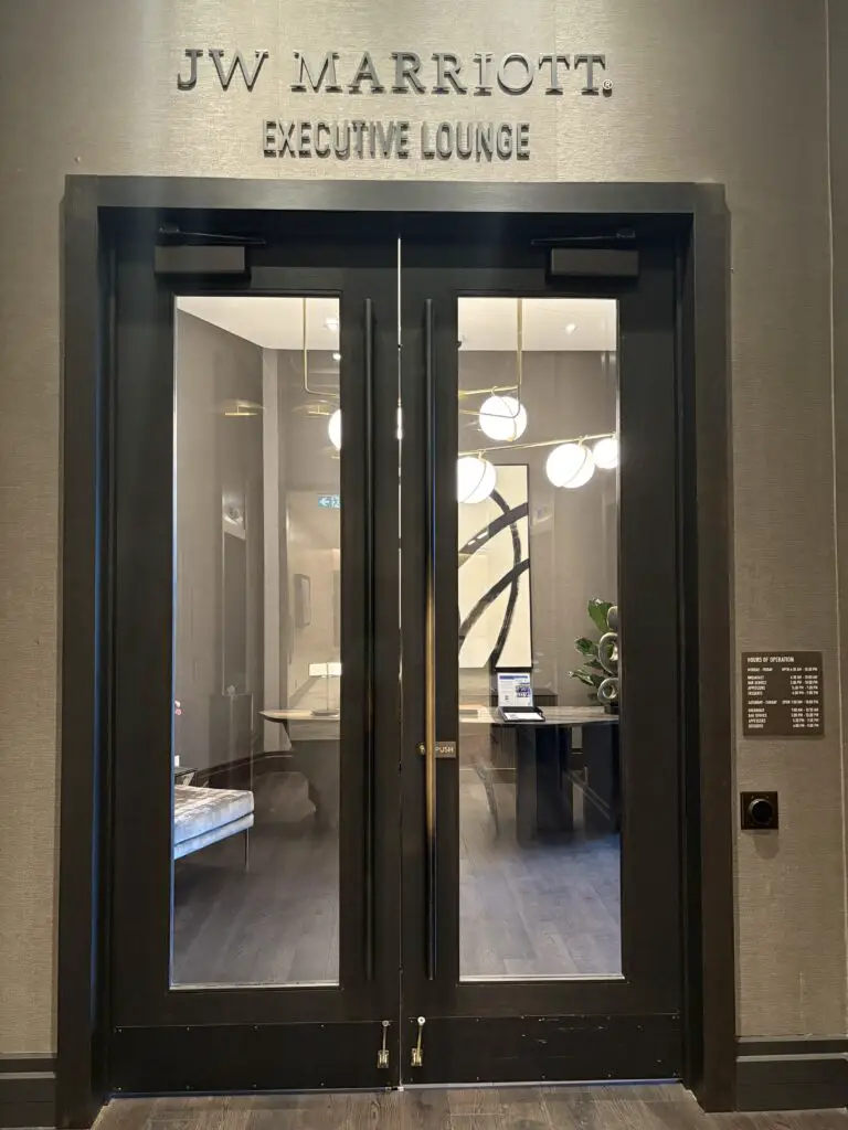 Review of the Executive Lounge at JW Marriott Parq Vancouver